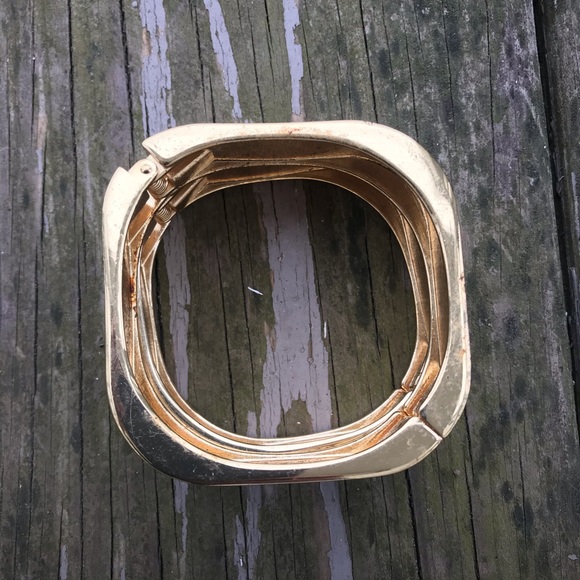 2 bangle bracelets - Picture 3 of 5